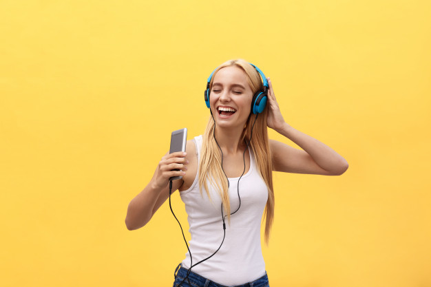 La ciencia revela las 5 canciones más felices del mundo