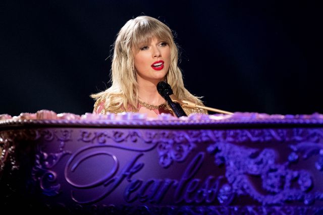 Taylor Swift lanza «Christmas Tree Farm» su nuevo tema navideño