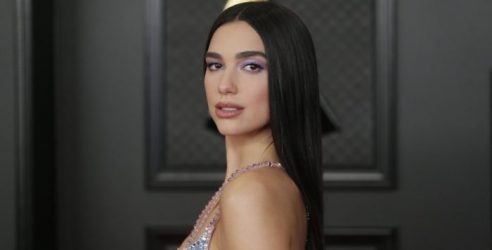Dua Lipa grabaría la gira mundial que la traerá a Chile este 2022