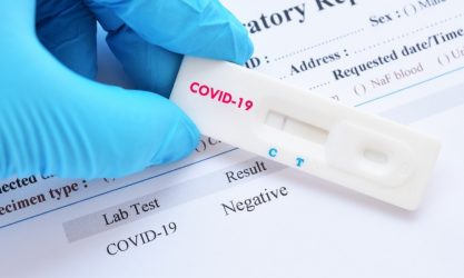 Desabastecimiento y dificultad para la toma de test de Covid-19: Centro de Salud Municipal de Quilpué exige ayuda