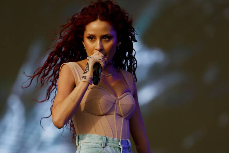 Destacados: Cami detuvo su presentación en Lollapalooza Chile 2022 por problema de una fan