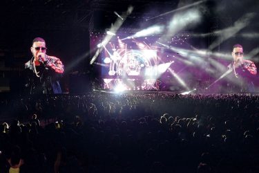 Tras incidentes: Sernac oficia a productora Bizarro por primer show de Daddy Yankee 