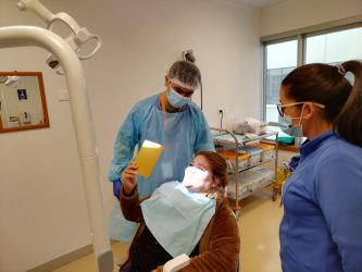 Viña del Mar: Se destaca exitosa campaña de rehabilitación oral en el Hospital Dr. Gustavo Fricke