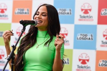 Teletón 2022: Natti Natasha visita centro Teletón y llama a participar este 4 y 5 de Noviembre