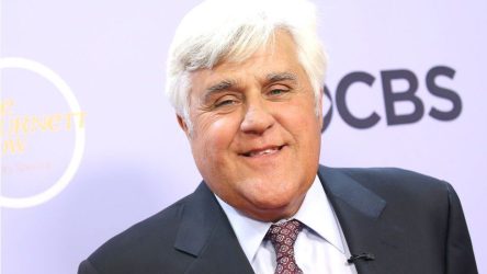 Jay Leno: Presentador fue hospitalizado con quemaduras faciales “graves” y se encuentra en recuperación 