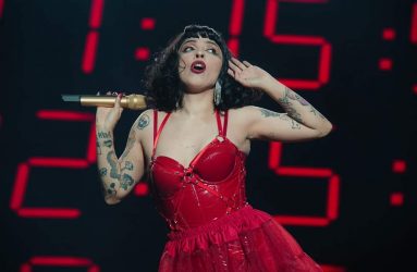 Mon Laferte estará en el Festival Teatro a Mil con concierto e inéditas muestras artísticas