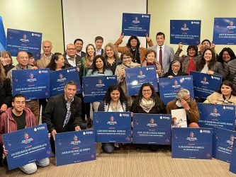 Quillota: Proyectos de organizaciones sociales se harán realidad con apoyo de Esval