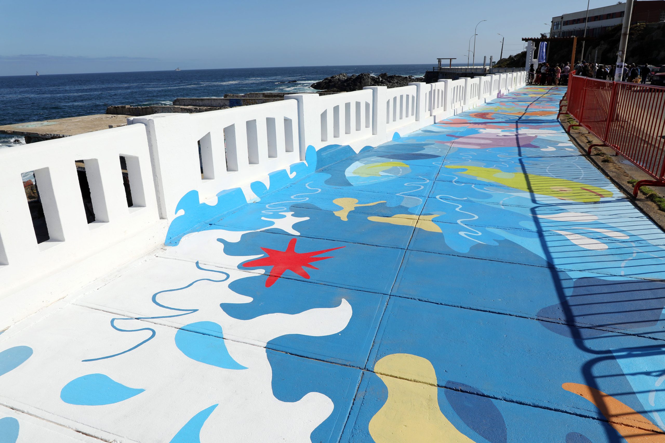 Inauguran mural interactivo en Valparaíso