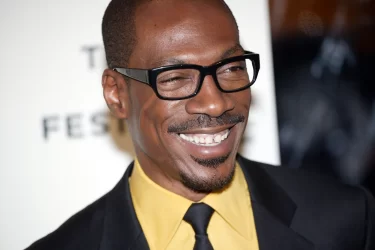 Eddie Murphy revela posible estreno de Shrek 5