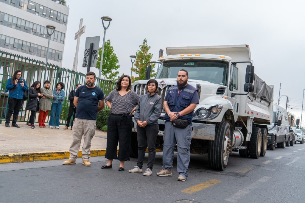 V región: Camión desde Quilpué y Villa Alemana viaja al sur del país con donaciones de vecinos