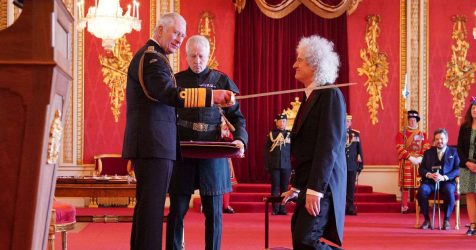 Sir Brian May: Guitarrista de Queen fue nombrado caballero por Carlos III