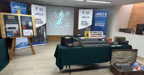 Valparaíso Conmemora la Herencia de la Radio en Exposición de Gran Alcance